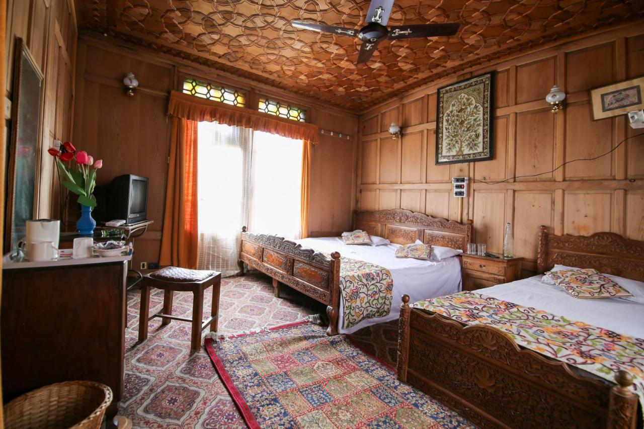 The Shelter Group Of Houseboats & Tour Organiser Srinagar  Luaran gambar