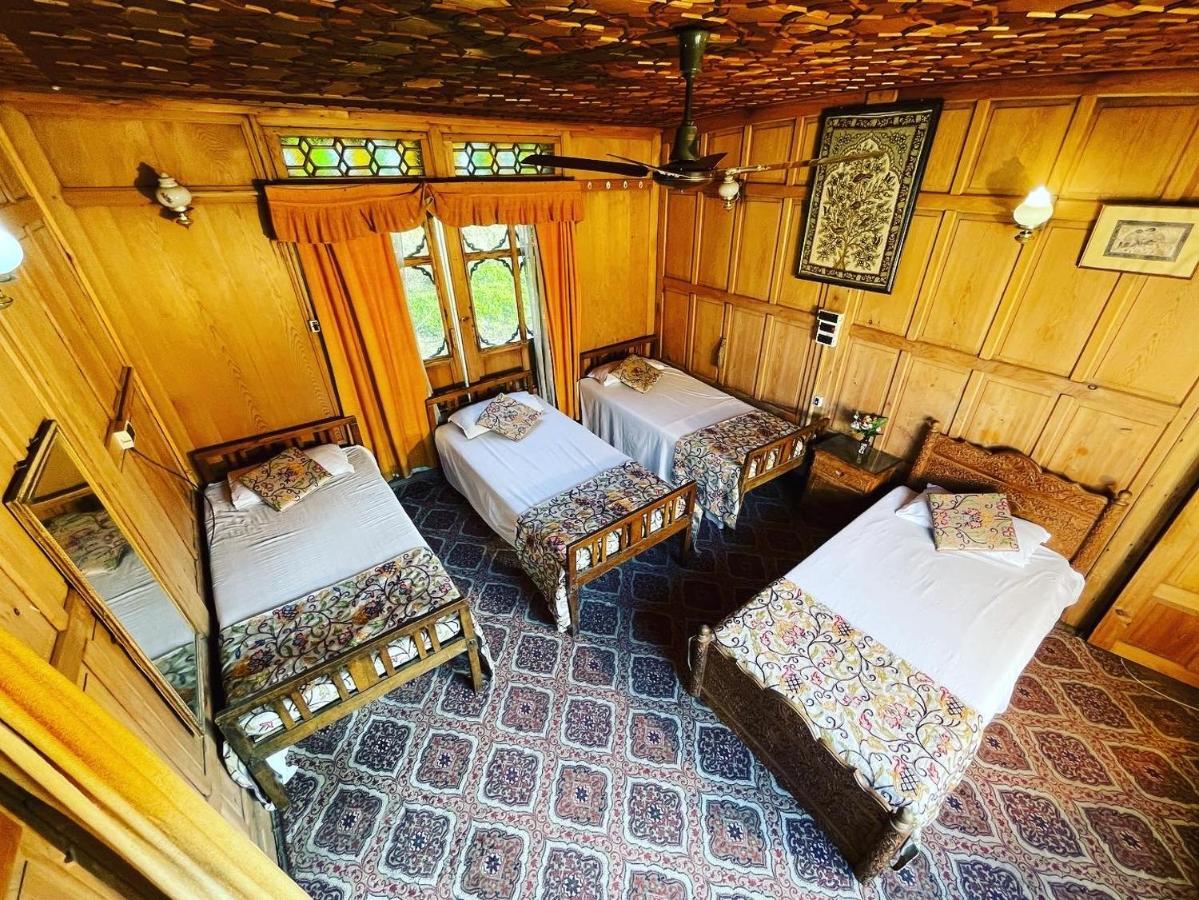 The Shelter Group Of Houseboats & Tour Organiser Srinagar  Luaran gambar