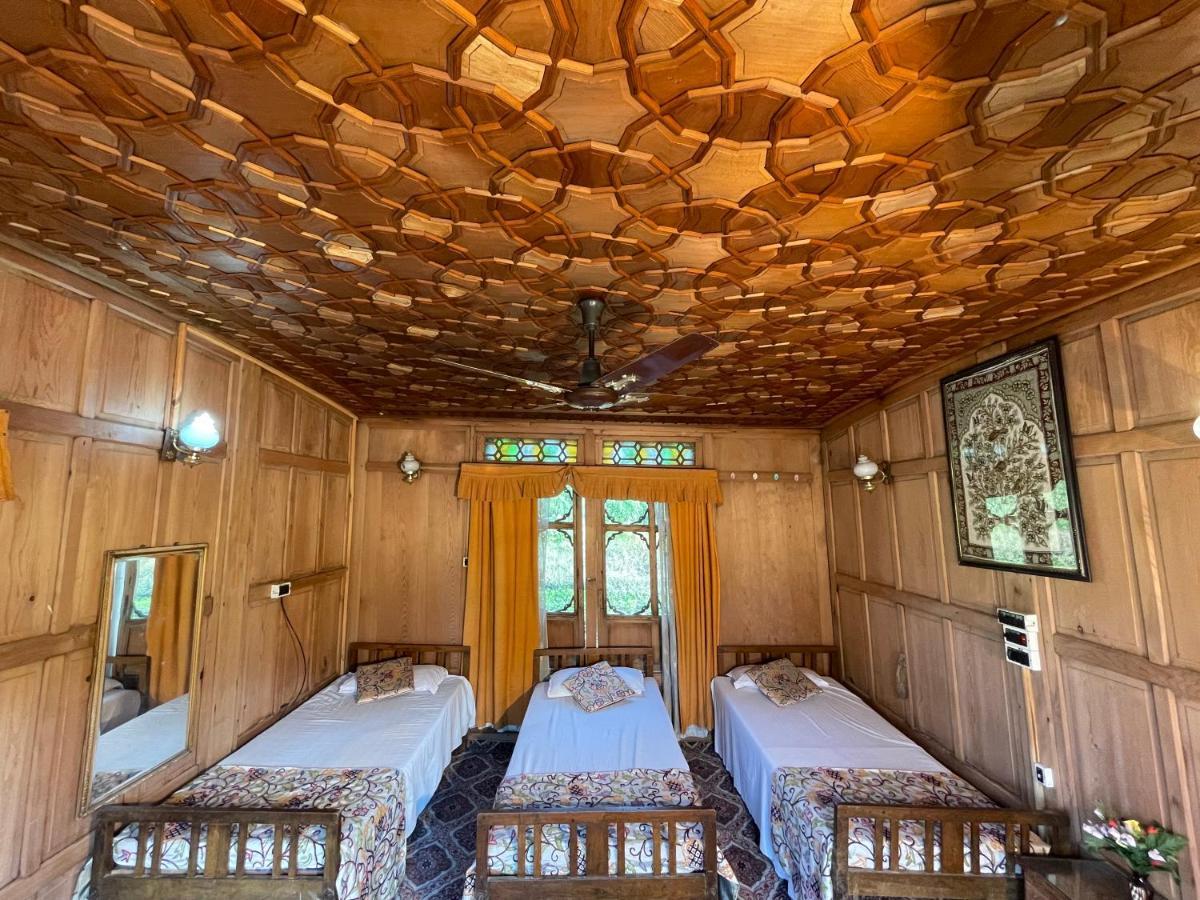 The Shelter Group Of Houseboats & Tour Organiser Srinagar  Luaran gambar