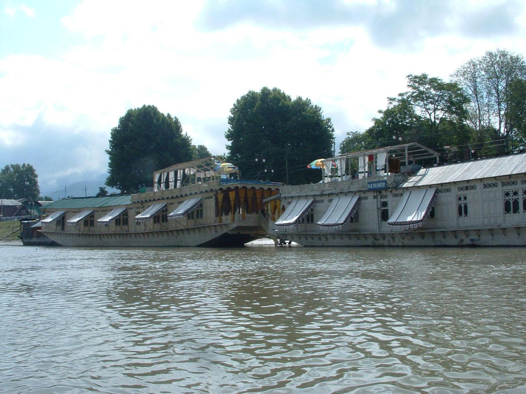 The Shelter Group Of Houseboats & Tour Organiser Srinagar  Luaran gambar
