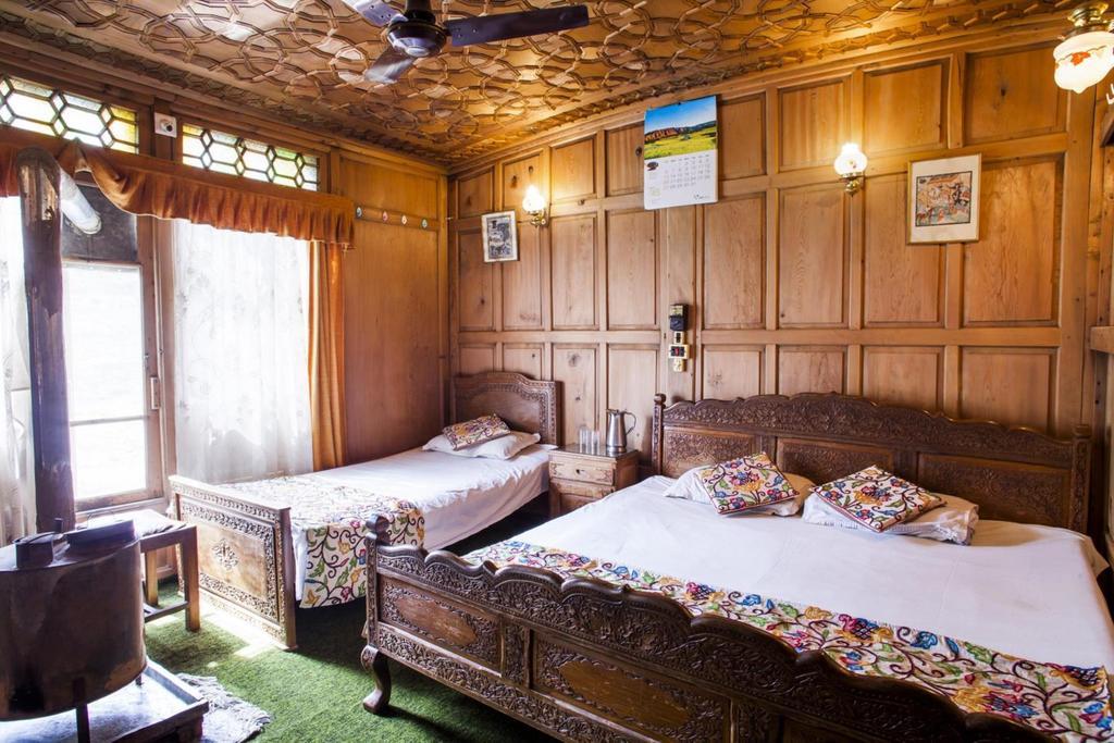 The Shelter Group Of Houseboats & Tour Organiser Srinagar  Luaran gambar