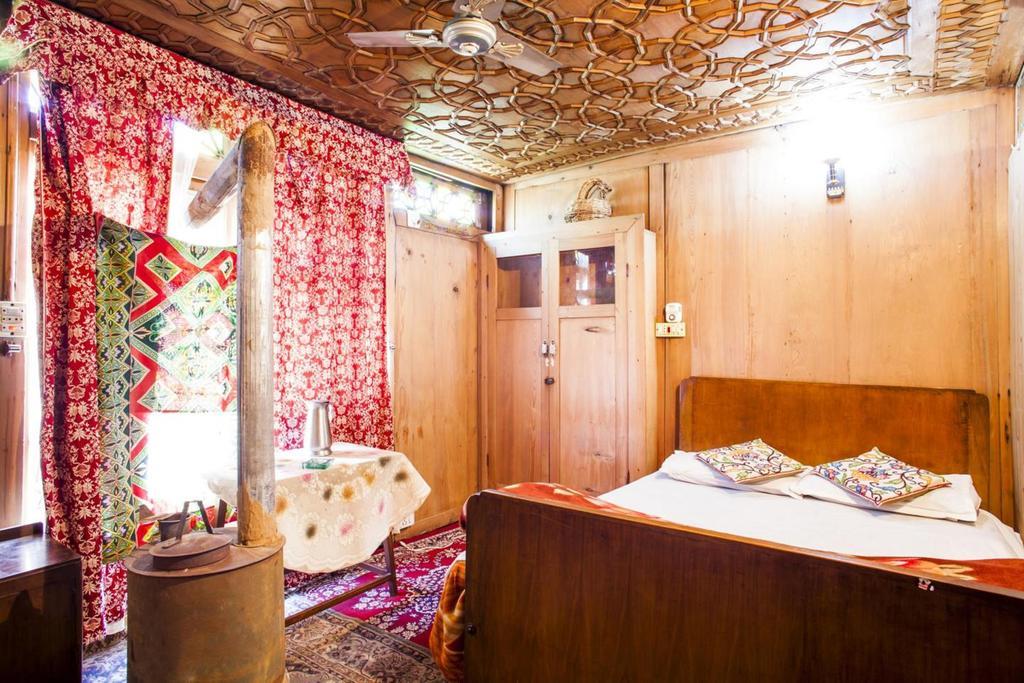 The Shelter Group Of Houseboats & Tour Organiser Srinagar  Luaran gambar